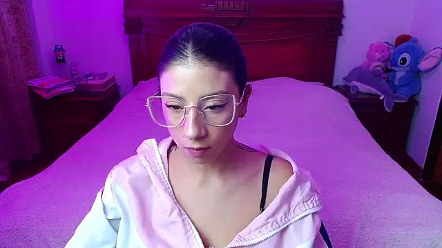 Snapshot of _holy_1 chatting on April 17, 2026, 2:03 am holy 1 online show from April 17, 2026, 2:03 am