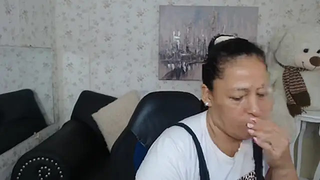 mature martina online show from June 19, 2026, 10:15 pm