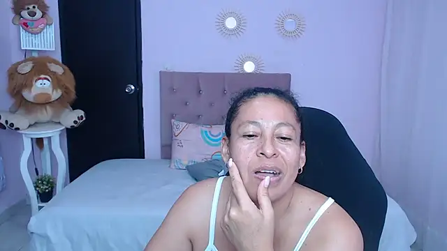 mature martina online show from March 3, 2026, 7:59 am