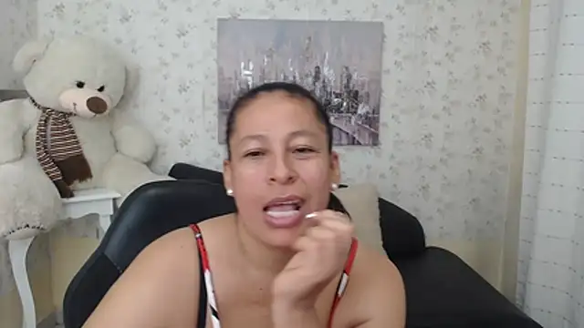 mature martina online show from April 29, 2026, 10:49 pm