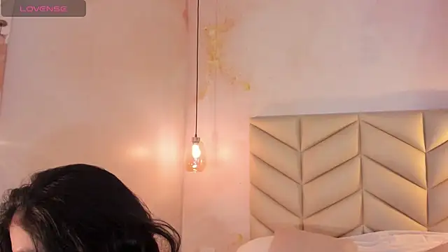 JESYSOZ23  online show from September 13, 2025, 7:36 pm