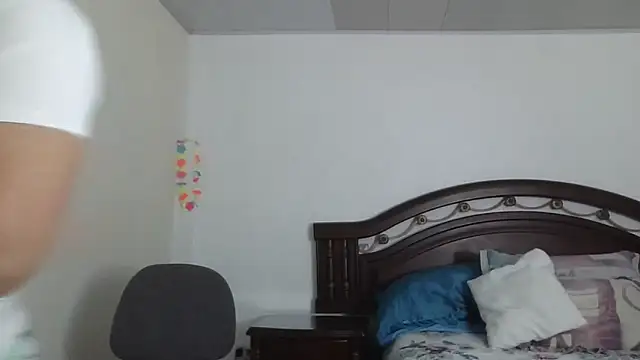 ruby-milf1 online show from December 9, 2024, 8:54 pm