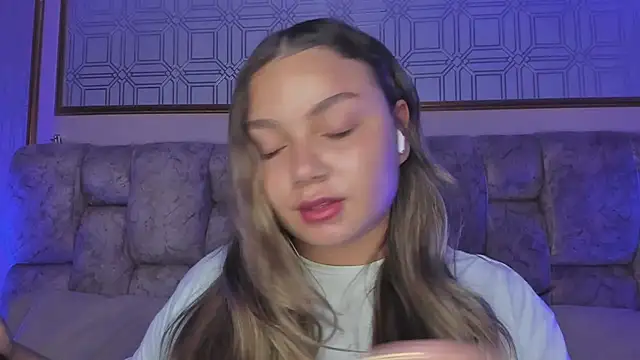 AnnyLopezz  online show from February 28, 2025, 9:58 am