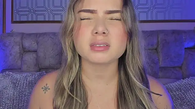 AnnyLopezz  online show from February 28, 2025, 3:48 am