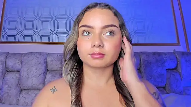 AnnyLopezz  online show from March 10, 2025, 7:11 am