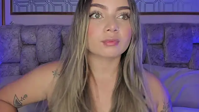 AnnyLopezz  online show from March 19, 2025, 3:41 am