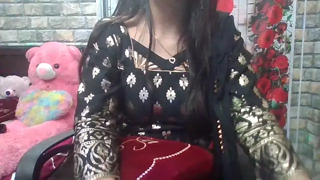 Snapshot of Sexy_iknoor chatting on March 1, 2026, 5:40 am Sexy iknoor online show from March 1, 2026, 5:40 am