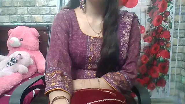 Snapshot of Sexy_iknoor chatting on February 24, 2026, 5:30 am Sexy iknoor online show from February 24, 2026, 5:30 am