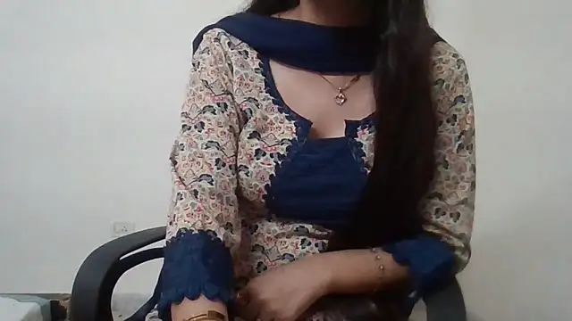 Sexy iknoor online show from May 5, 2026, 6:16 am
