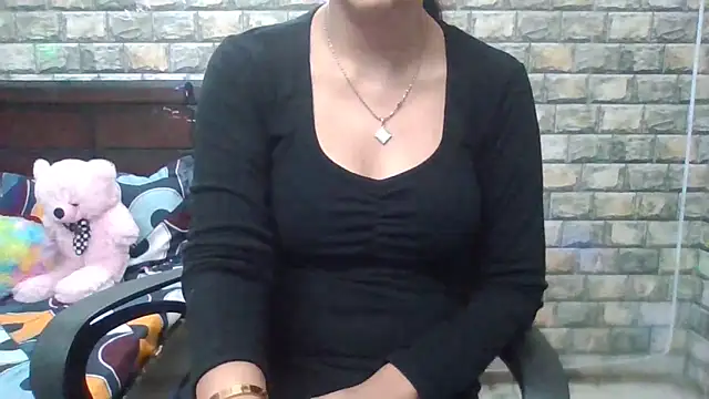 Sexy iknoor online show from November 15, 2025, 4:49 am