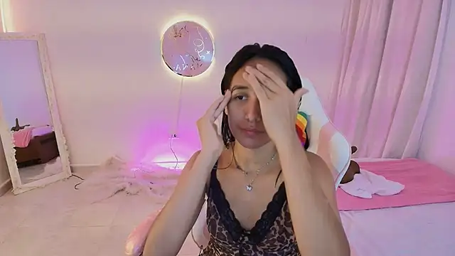 Nanami 19 online show from June 18, 2026, 7:41 pm