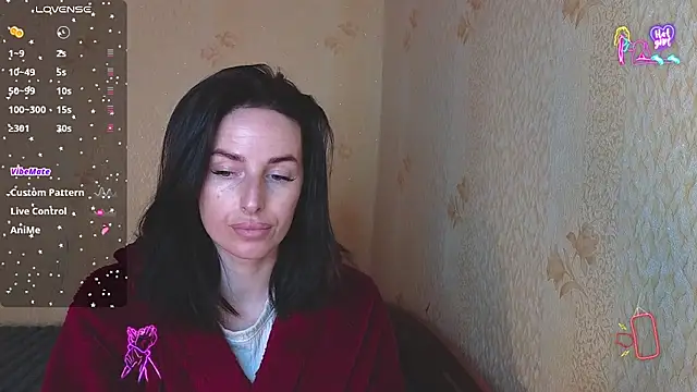xx adrihanna xx online show from May 1, 2026, 4:01 pm