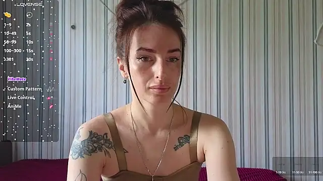 xx adrihanna xx online show from June 17, 2026, 6:02 am