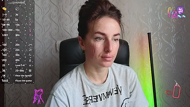 xx adrihanna xx online show from June 4, 2026, 7:46 am
