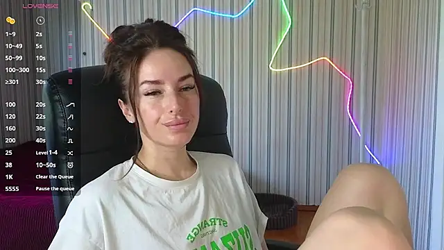 xx adrihanna xx online show from July 2, 2026, 6:41 am