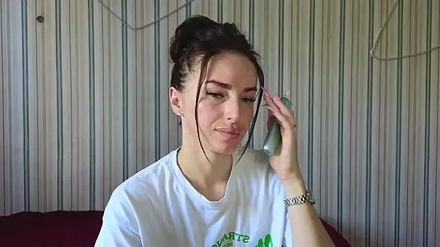 xx adrihanna xx online show from June 30, 2026, 6:13 am