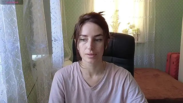 xx adrihanna xx online show from August 3, 2026, 5:37 am