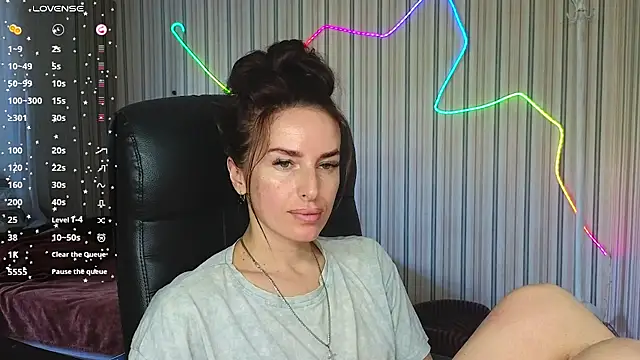xx adrihanna xx online show from July 23, 2026, 6:44 am