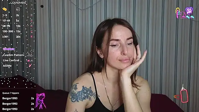 xx adrihanna xx online show from June 19, 2026, 5:30 pm