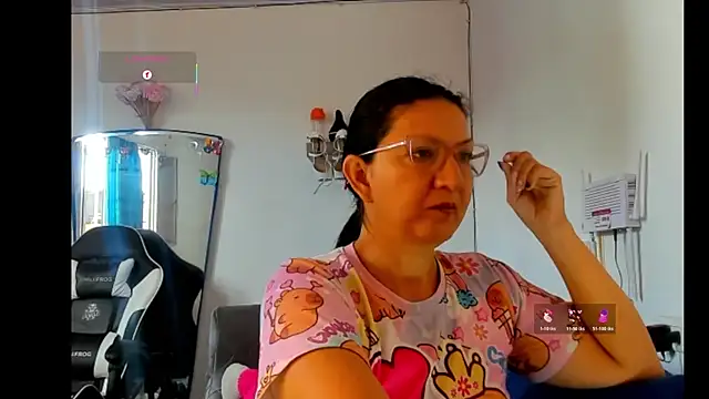 Angelblue  online show from June 25, 2026, 2:22 pm
