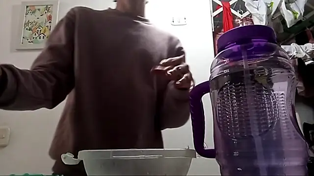 Norehg online show from September 8, 2025, 6:18 pm