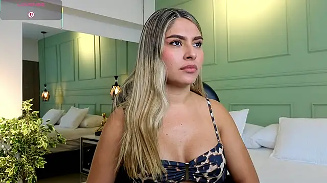 kataliina   online show from September 13, 2025, 11:43 am