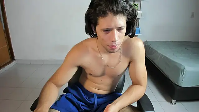 imtonny19 online show from November 2, 2025, 3:11 am