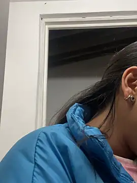 Snapshot of im_amber chatting on March 10, 2026, 12:42 pm im amber online show from March 10, 2026, 12:42 pm