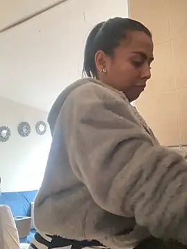 Snapshot of im_amber chatting on February 23, 2026, 1:23 pm im amber online show from February 23, 2026, 1:23 pm