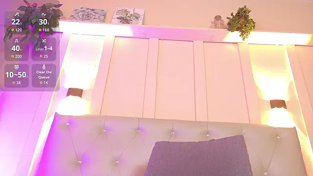 sofiaa ebony online show from October 5, 2025, 1:24 pm