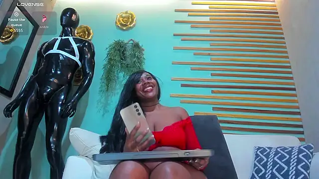 sofiaa ebony online show from February 24, 2026, 7:15 pm