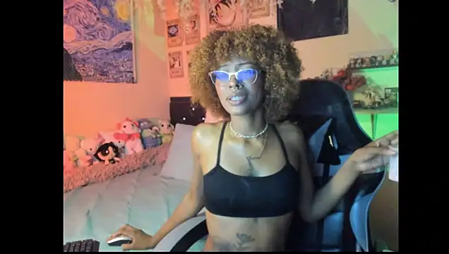 Cristal Jonasxh online show from May 1, 2026, 2:38 am