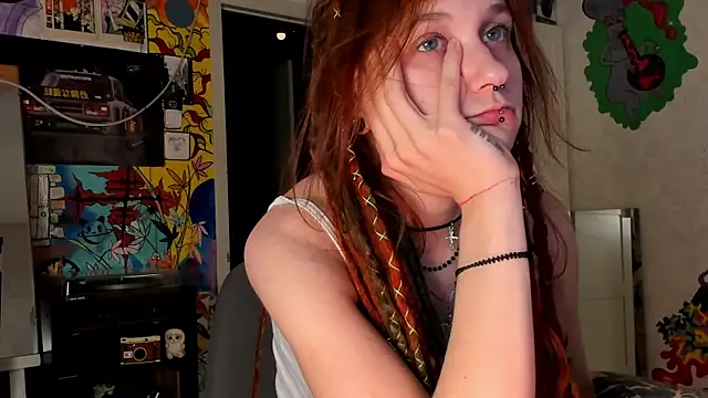 Snapshot of Sunny_Mouse_ chatting on June 1, 2026, 8:52 pm Sunny Mouse online show from June 1, 2026, 8:52 pm