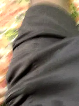 SILENT FUCKER 01 online show from February 20, 2025, 9:33 am