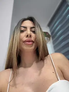 Flower Pow3r online show from March 5, 2025, 3:18 pm