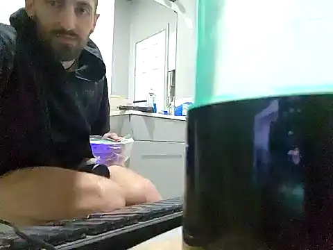 Bi curious86 online show from February 14, 2026, 2:06 pm