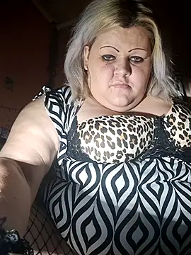 ducicsajsziii online show from September 26, 2025, 5:20 pm