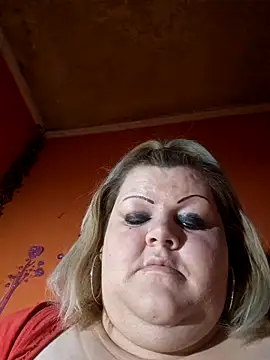 ducicsajsziii online show from February 15, 2026, 7:51 am