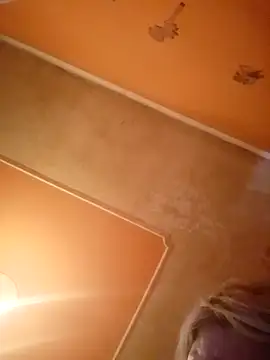 ducicsajsziii online show from September 9, 2025, 6:06 pm