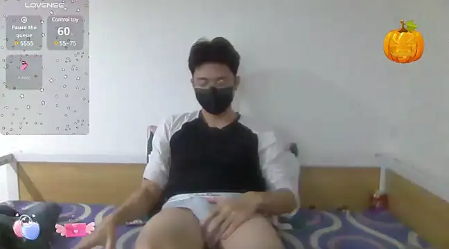 Gwencloudy online show from February 7, 2025, 4:35 pm