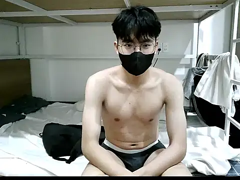 Snapshot of Gwencloudy chatting on February 10, 2026, 4:17 pm Gwencloudy online show from February 10, 2026, 4:17 pm