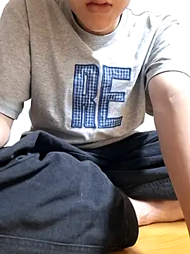 Snapshot of Gwencloudy chatting on March 8, 2026, 1:58 pm Gwencloudy online show from March 8, 2026, 1:58 pm