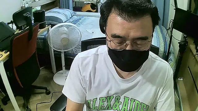 Snapshot of Jackvanlee chatting on June 25, 2026, 5:05 am Jackvanlee online show from June 25, 2026, 5:05 am
