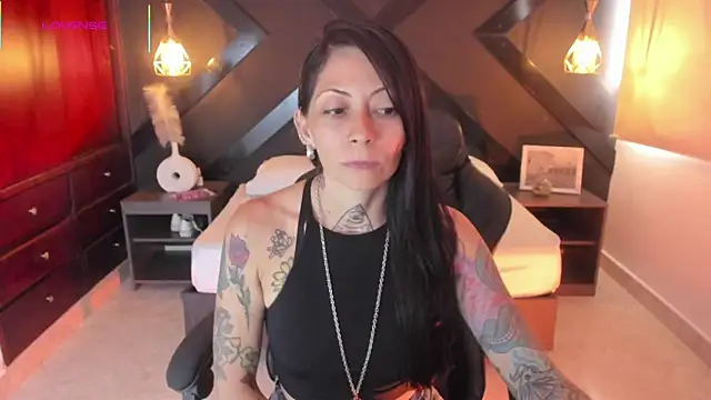 dark gotica online show from September 12, 2025, 7:13 pm