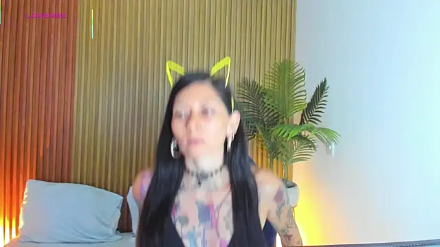 dark gotica online show from October 4, 2025, 12:28 pm