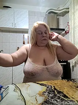 AriannaMilf online show from May 22, 2026, 10:19 pm