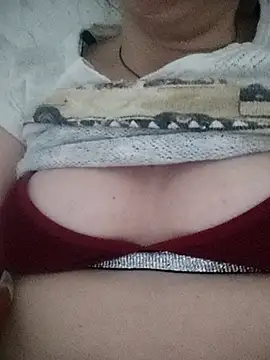 bruna safadinhaa online show from February 26, 2025, 11:54 am