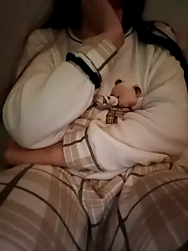 bruna safadinhaa online show from February 9, 2026, 6:06 pm