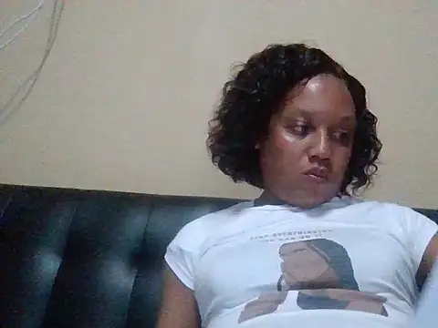 ShooingBunch online show from October 8, 2025, 1:12 pm