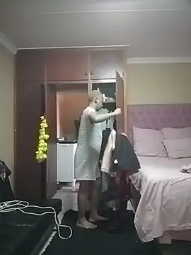 Snapshot of ShooingBunch chatting on March 11, 2026, 11:26 am ShooingBunch online show from March 11, 2026, 11:26 am